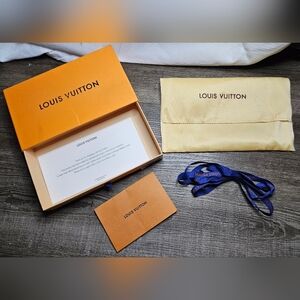 LOUIS VUITTON Pochette Gift Box Silk Dust Bag Card Holder Logo Ribbon Tag M51980